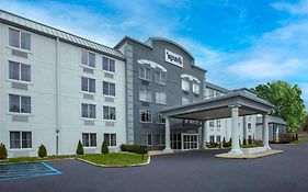 Spark By Hilton Walker Grand Rapids North